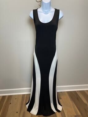 Ashro Size M Black and White Stretch Maxi Dress Scoop Neck